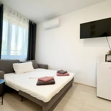 Sweet Tiny House-central * Варна